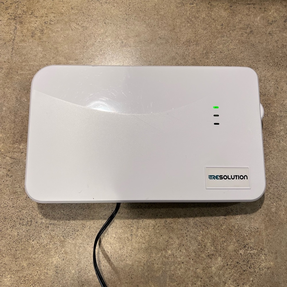 REsolution RE524X Universal Wireless to Wireless Translator/Repeater - Tested
